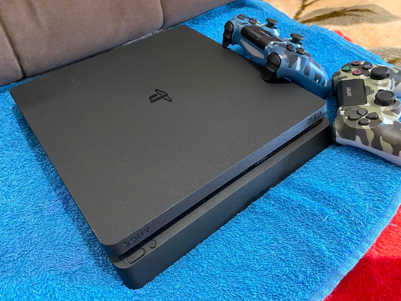Play 4 Slim