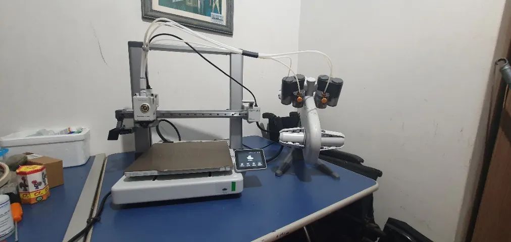 Bambu Lab A1 Combo C/ AMS