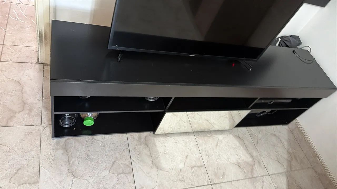Rack de sala preto 