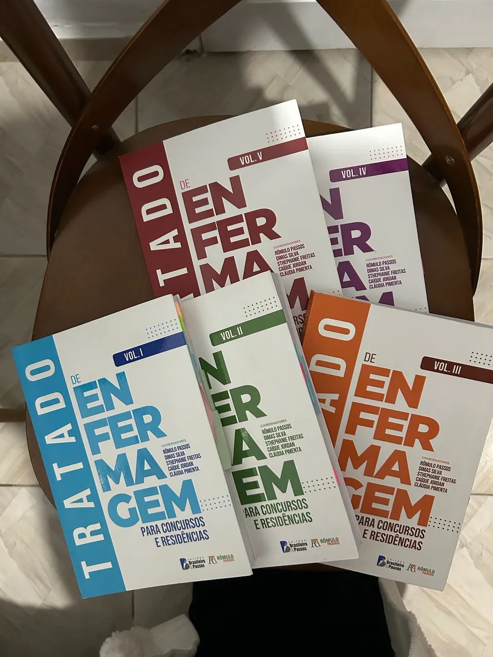 tratado de enfermagem para concursos e residências