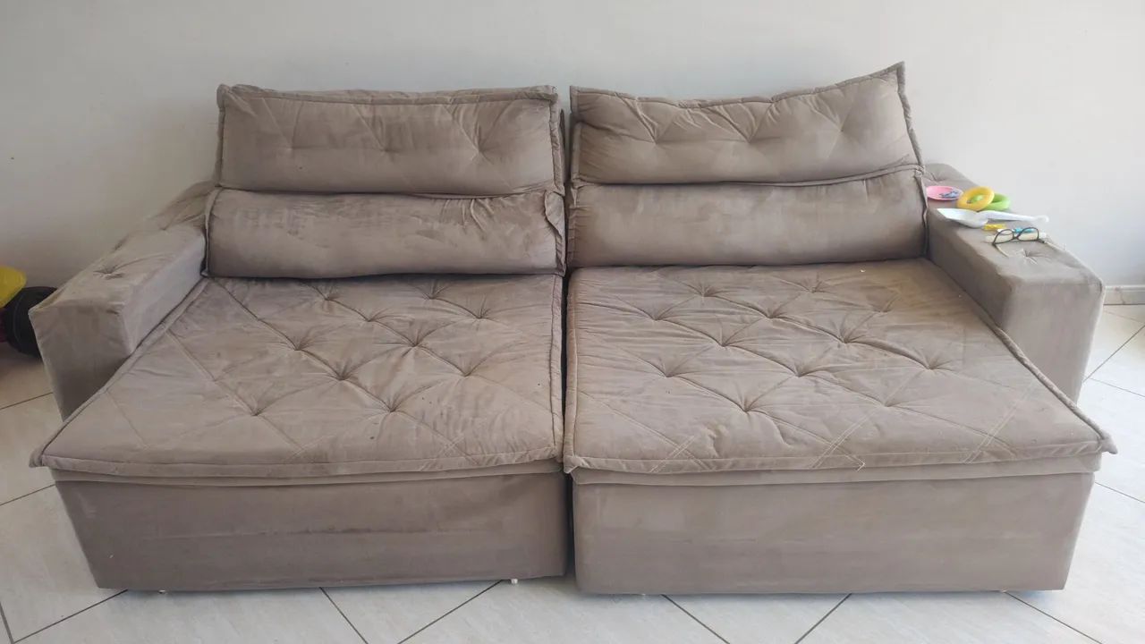 Sofá retrátil 3 lugares 2,70m