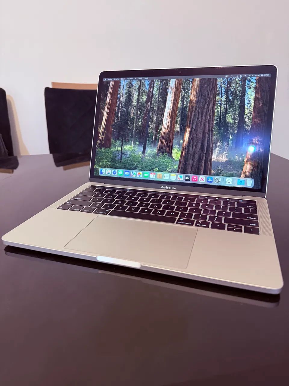 MacBook Pro 2019 16Gb RAM TOUCHBAR seminovo Bateria nova