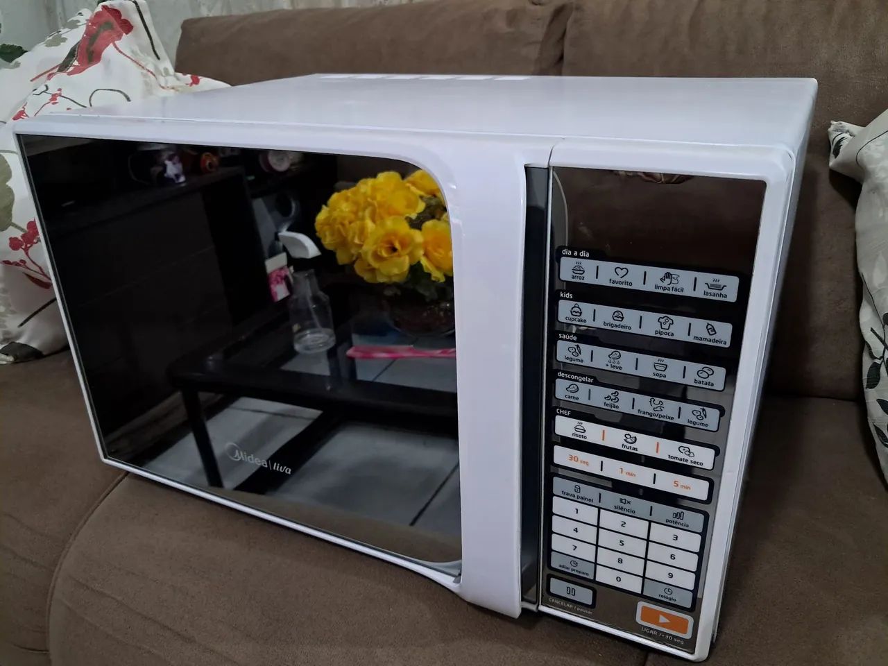 MICROONDAS MIDEA ESPELHADO( GRANDE) COM GARANTIA - Foto 3