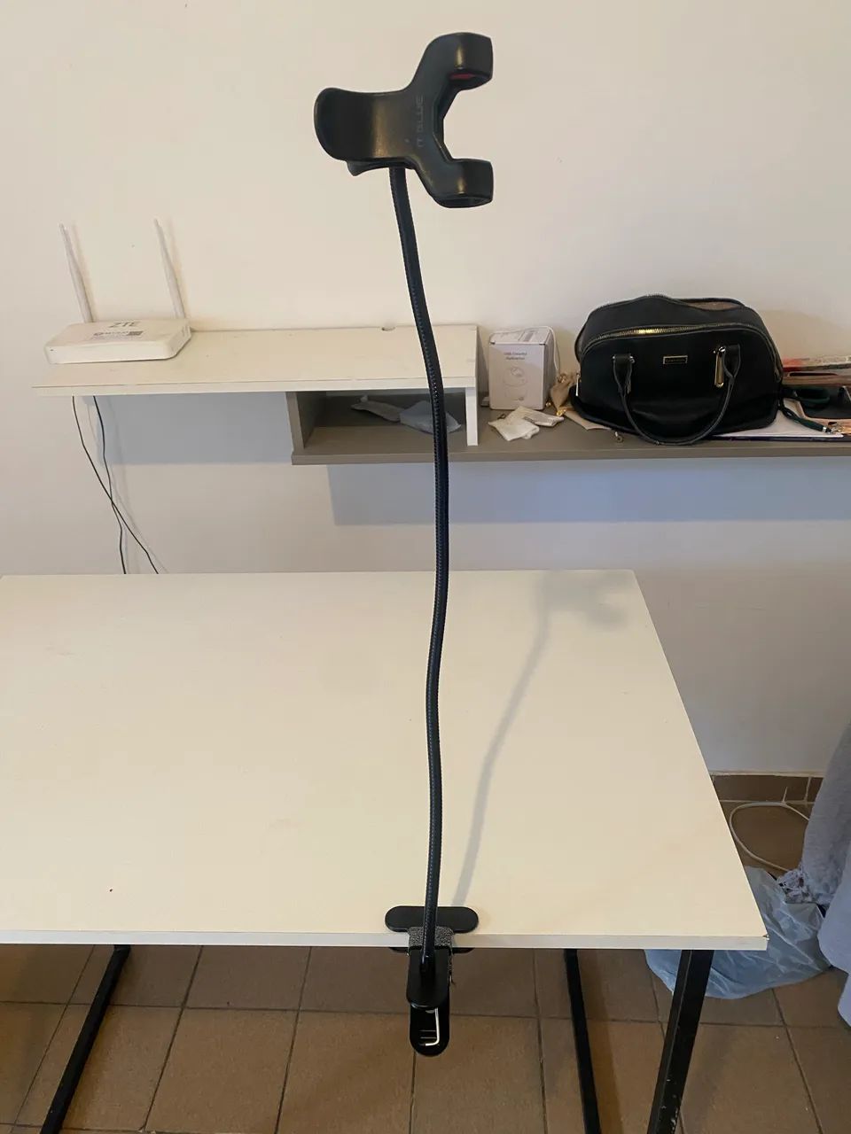 Suporte de Celular com Garra e Haste Flexível - Foto 3