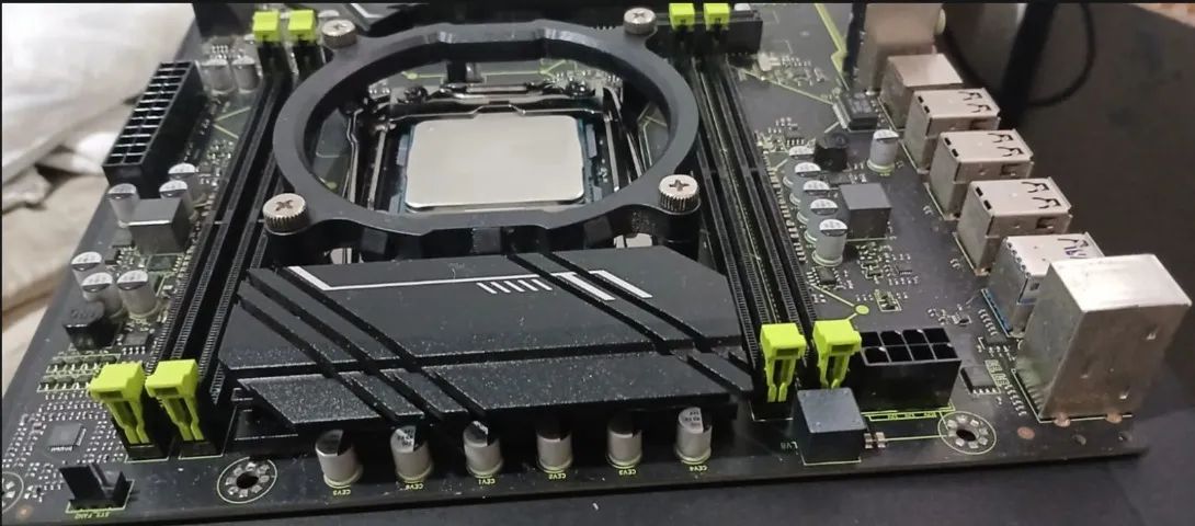 Kit X99 Xeon E5 2666 V3 + Placa Mãe MR9A  - Foto 2