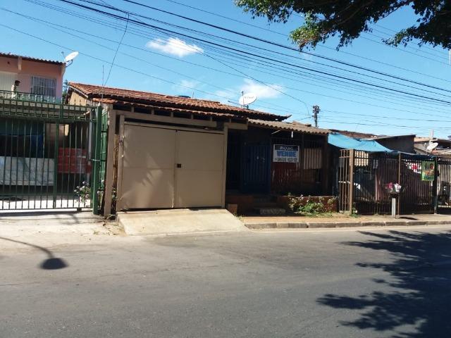 Vendo casa em área comercial - Foto 4