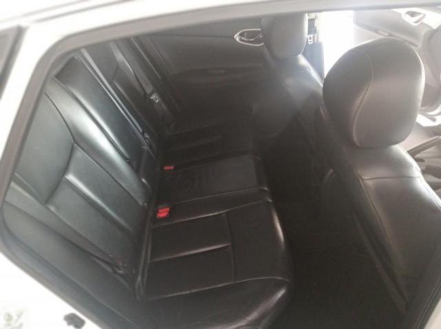 Sentra SV 2.0 FlexStart 16V Aut. - Foto 12