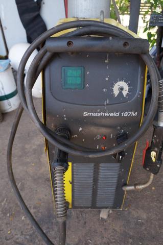 Máquina de solda esab smashweld 187 mig