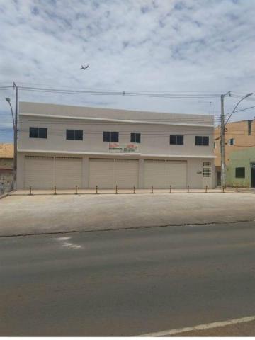 Prédio em Arniqueira