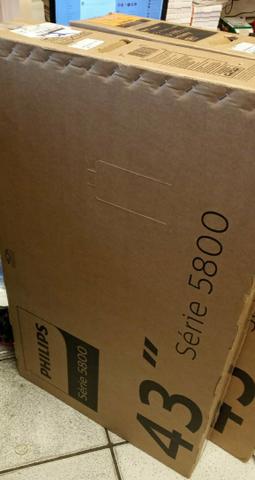 Tv philips 43' polegadas smart full hd nova lacrada com 1 ano de garantia e nota fiscal