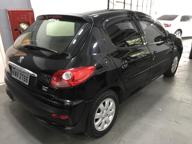 Peugeot 207 1.4 XR Sport com GNV ( apenas 48x $340,00 ) - Foto 4