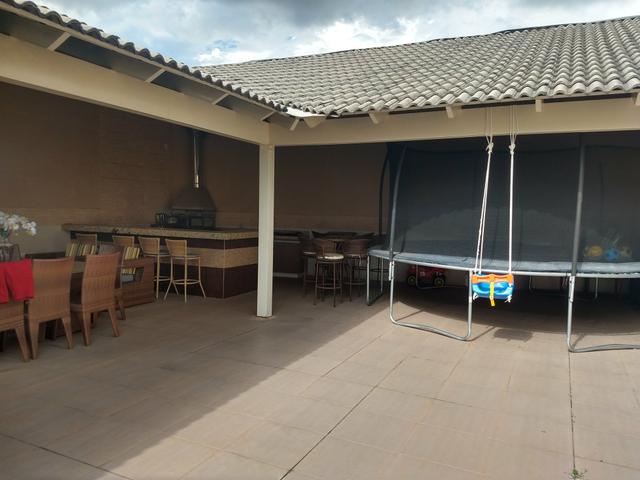 Arniqueiras QD 05 Casa 4 qts 3 suítes lazer condomínio fechado só 599mil Ac FGTS Imóvel - Foto 5