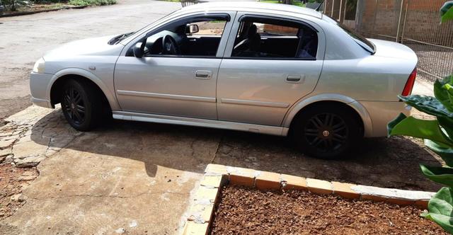 Astra Sedan - Foto 3