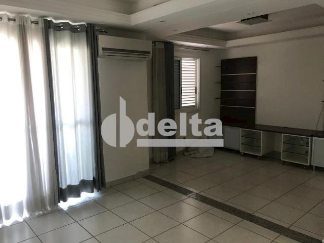 Apartamento para alugar com 3 dormitórios em Saraiva, Uberlândia cod:606262 - Foto 12