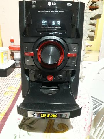 Vendo um mini hi-fi system LG ( para retirada de peças) - Foto 2