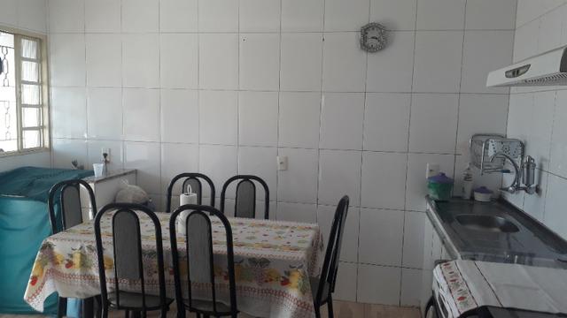 Sobrado de 240 m² construído e dividido - Foto 14
