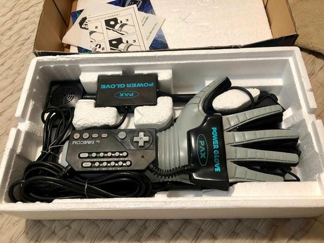 Power Glove