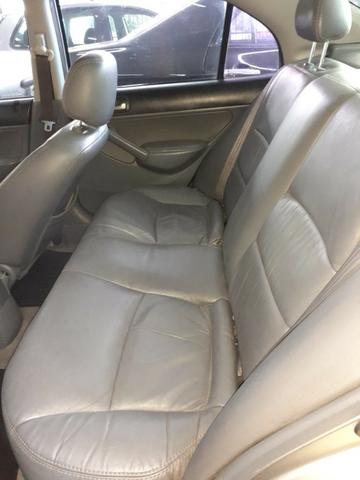Honda Civic Sedan LX 1.7 16 V 115 CV Mec Dourado - Foto 8