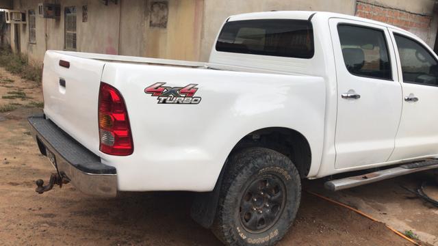 Vendo Hilux 2008 - Foto 6