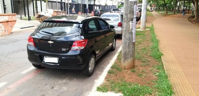 Onix LT 13/14 1.0 Preto - Foto 3