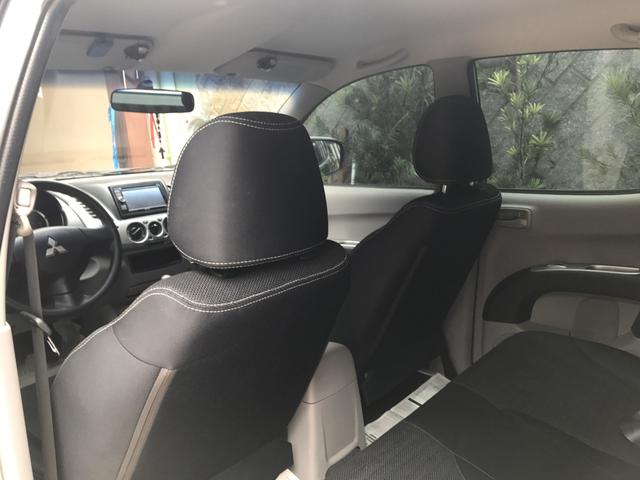 L200 Triton HLS 2.4 13/14 com apenas 52.000 km - Foto 6