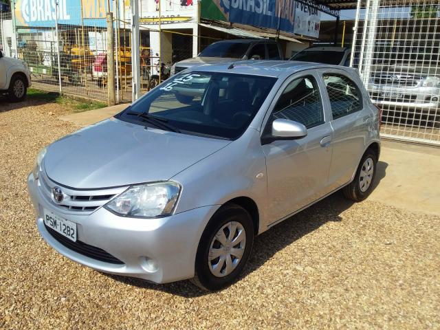 Etios 2015/6 Hatch *(Aceito troca) - Foto 4