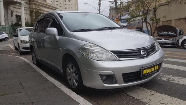 Nissan Tiida Sedan 1.8 16V Flex Completo Prata 2013