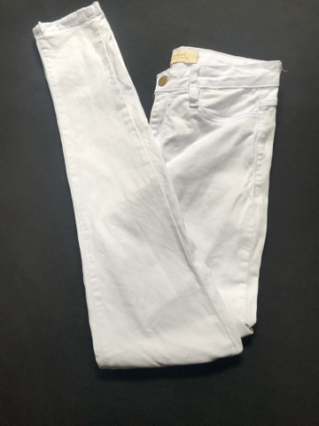 calça de saco branca