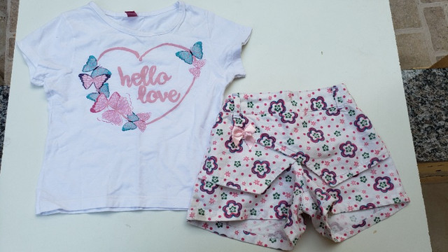 Conjunto infantil menina: short rosa florido e blusa branca hello love tamanho 4