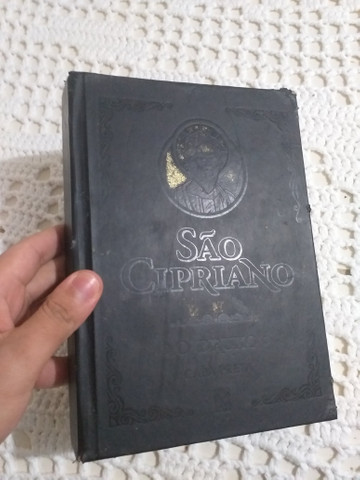 Livro São Cipriano Capa Preta $20