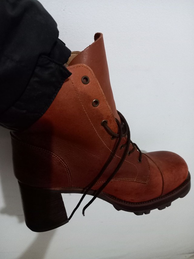 Bota Jinglers de couro tamanho 39 - Foto 3