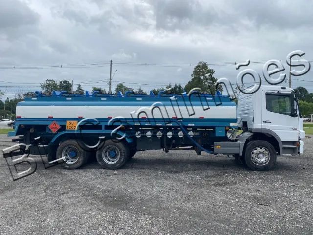 MB Atego 2425 ano 2011 com tanque de combustível 15.000 litros - Foto 5
