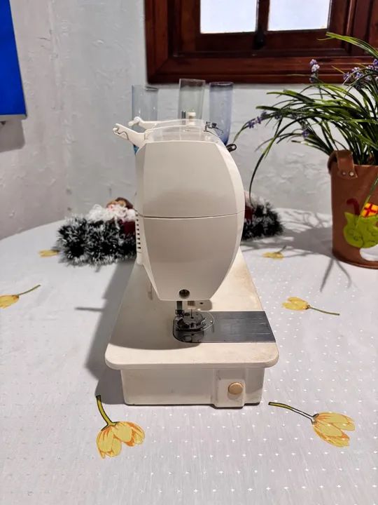 Máquina de Costura Singer Facilita Premium - Foto 3