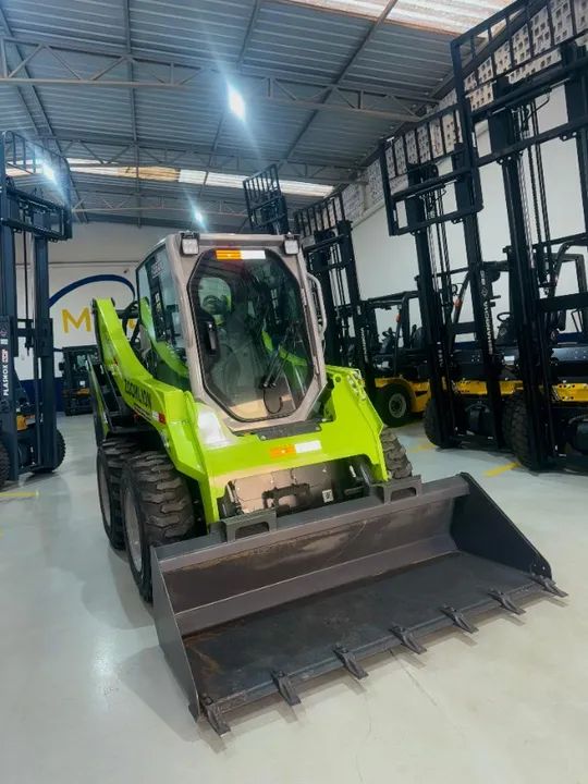 LOCAÇÃO DE MINI CARREGADEIRA  - Foto 2