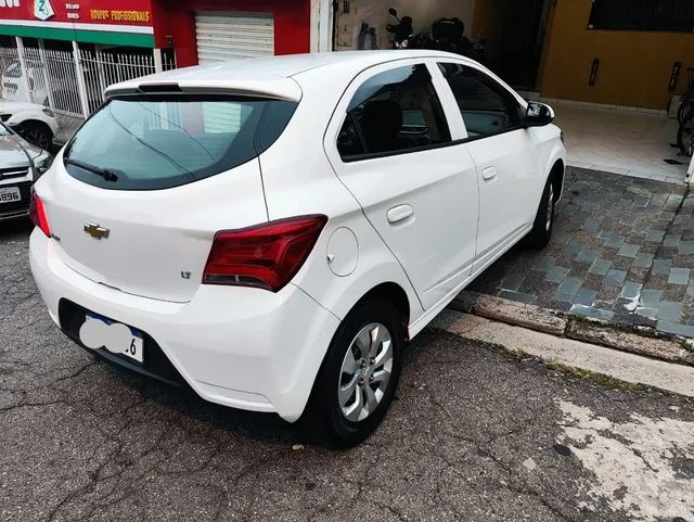 Chevrolet Onix 2019 em São Roque