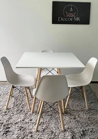 MESA EIFFEL  COM CADEIRAS