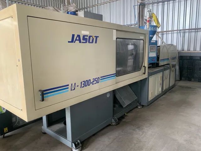 Injetora Jasot 1300-250 Ano 2009