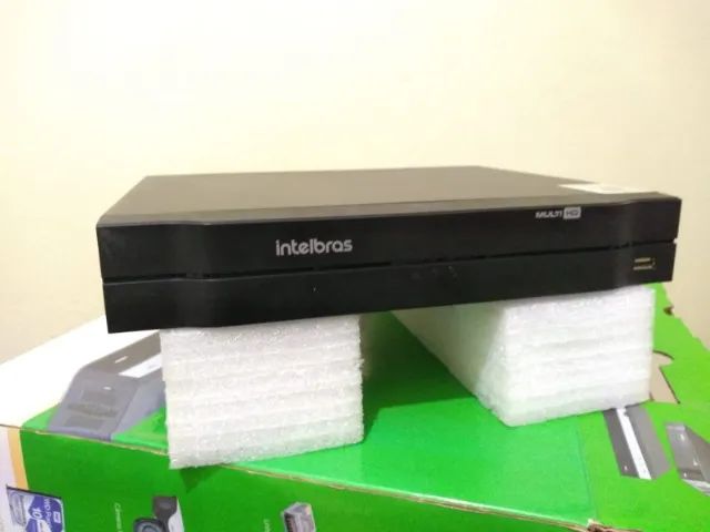 DVR 4 Canais Intelbras MHDX 1004 com HD 500Gb (pouco uso)