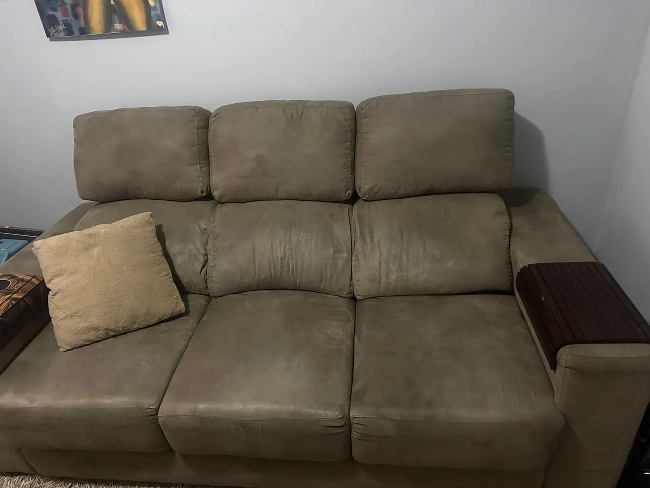 BAIXEI O PRECO Sofá 3 lugares com chessi retrátil Sofás e Poltronas