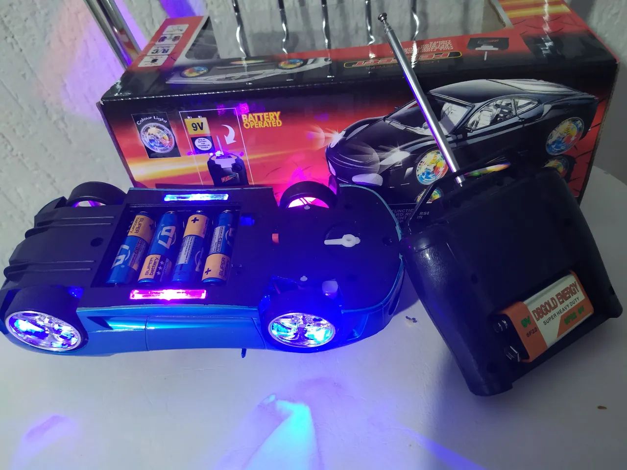 R$64.99 carrinho controle remoto azul acende luzes farol novo 0km - Foto 6
