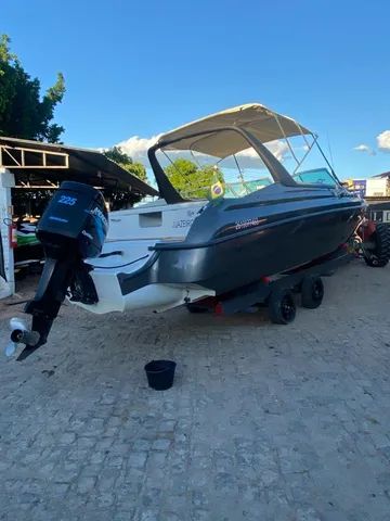 Lancha 27 pés 270