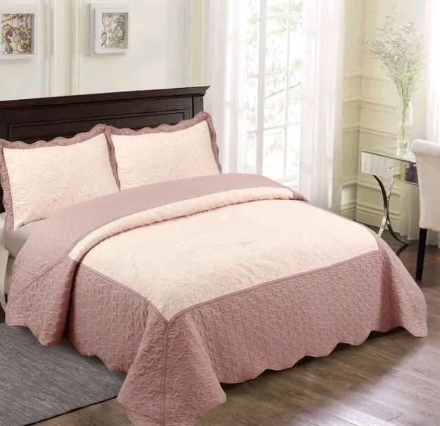 Cobre leito luxo bordado entregamos em Goiânia e região