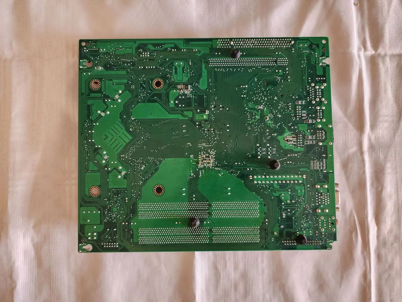 Placa mãe Lenovo MTQ45NK com defeito - Foto 4