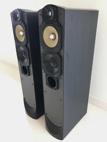 Caixas espetaculares Paradigm Studio 60v3 par