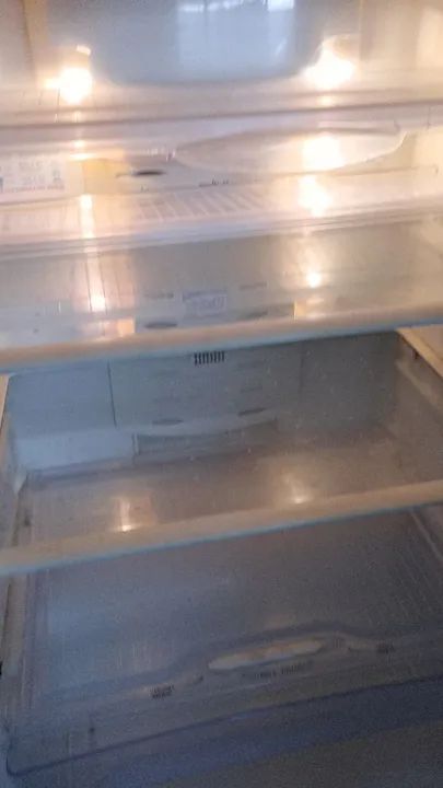 ELETROLUX FUNCIONANDO PERFEITAMENTE FROST FREE  - Foto 4