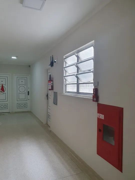 Apartamento 80 metros da praia. Garagem garantida e elevador.  Arejado. - Foto 13