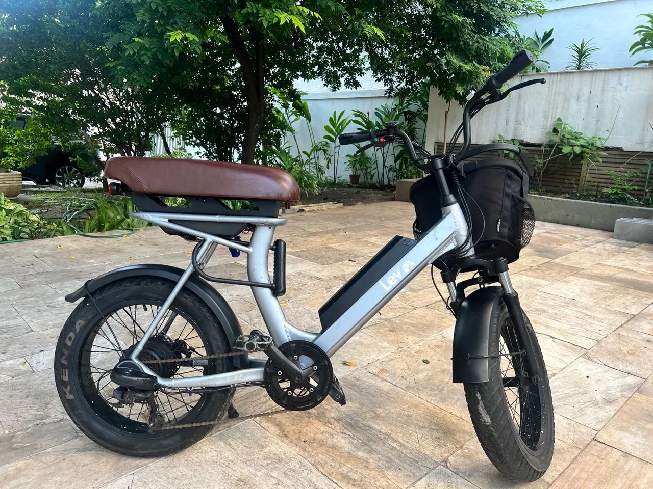 Bicicleta Elétrica Leve Cruiser