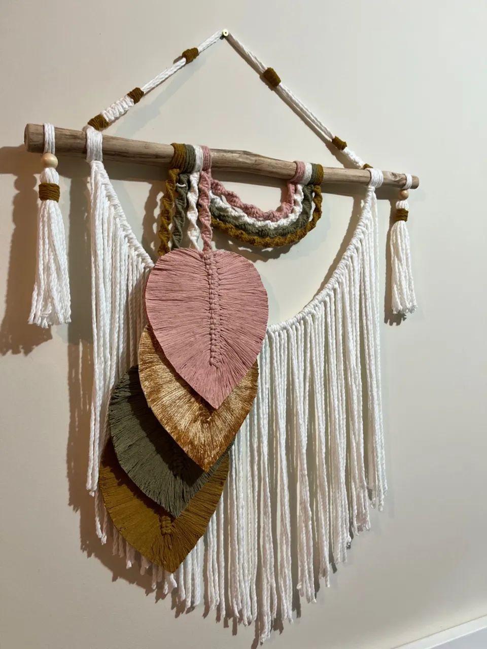 Macramê Decorativo de Parede com Folhas - Foto 4