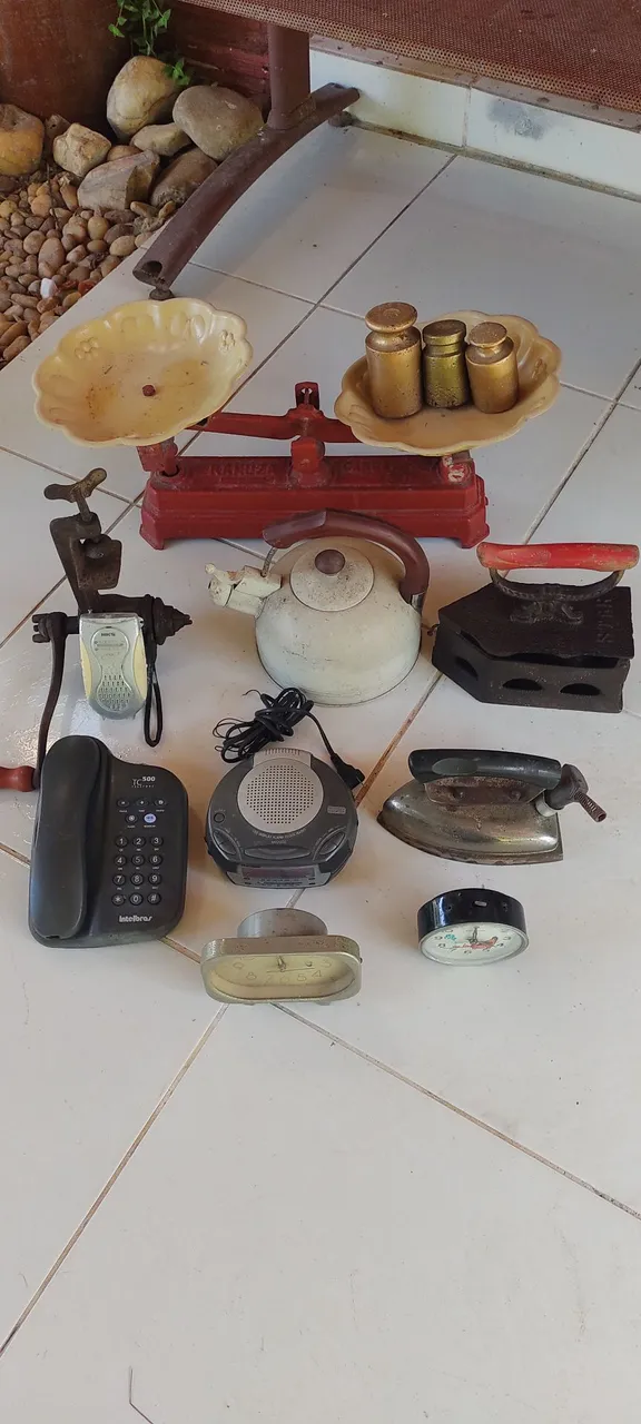 Coleção de objetos antigos vende-se esta coleção de objetos antigos vende-se esta coleção