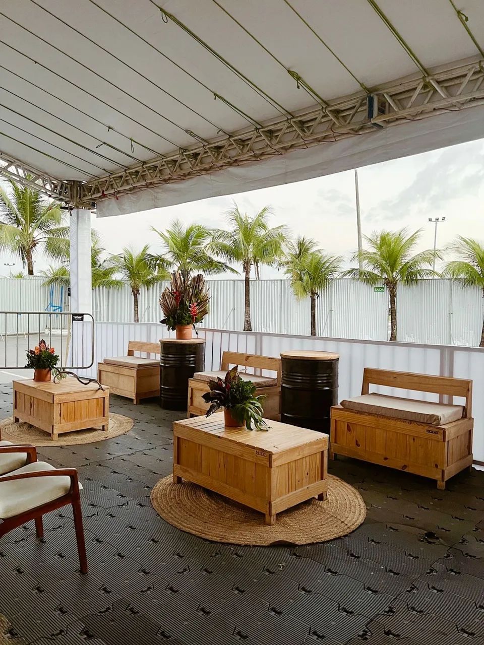 ALUGUEL DE SOFÁ E BANCO - Foto 5